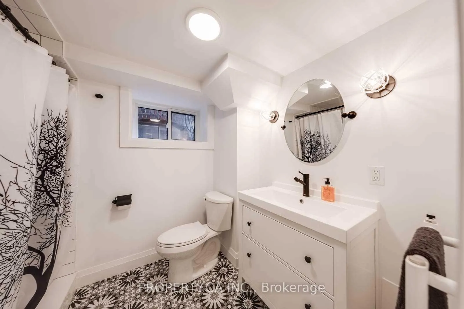 Photo 12 of Unit Lower, 1061 Logan Avenue, Toronto, Broadview North — HOMEH