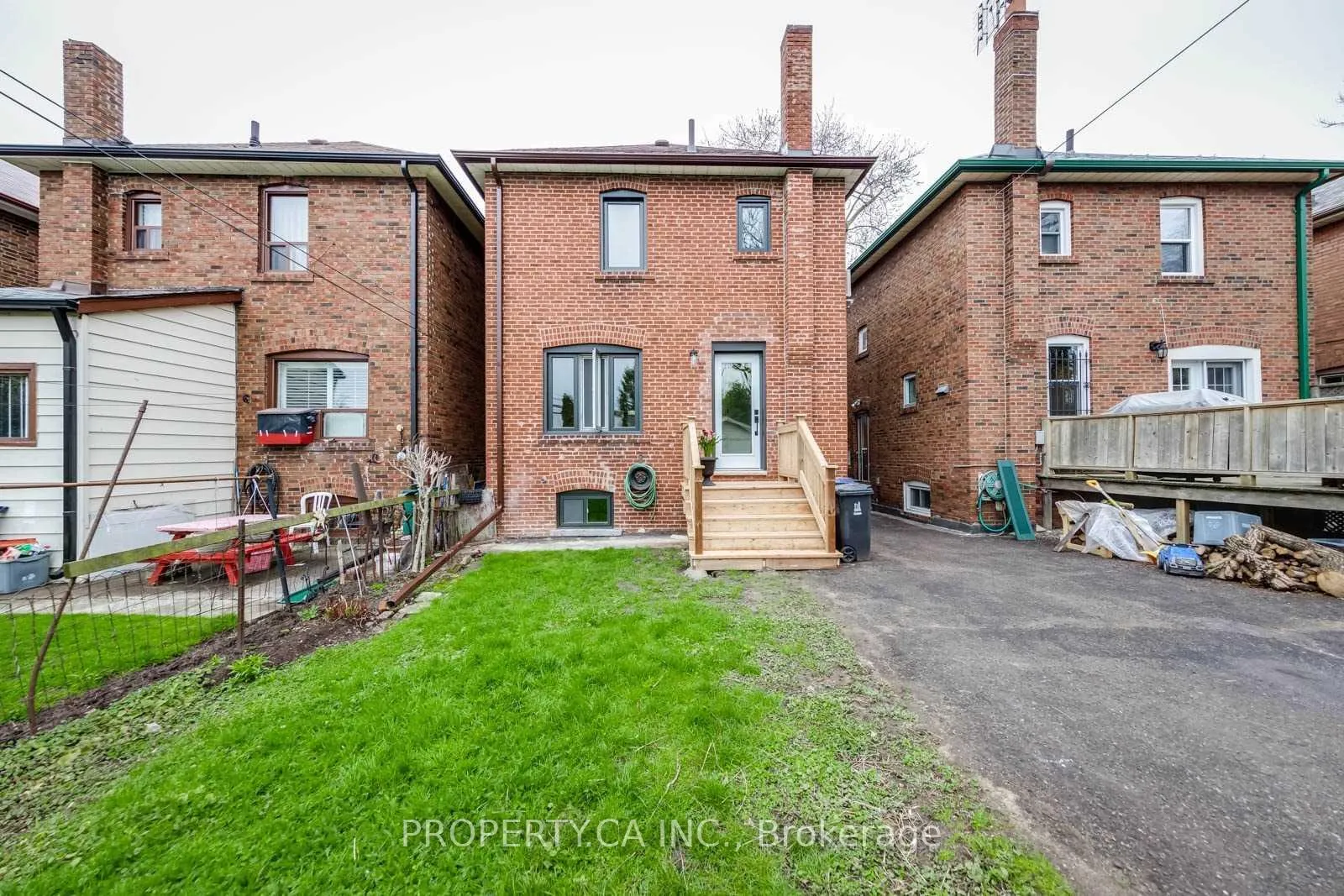 Photo 17 of Unit Lower, 1061 Logan Avenue, Toronto, Broadview North — HOMEH