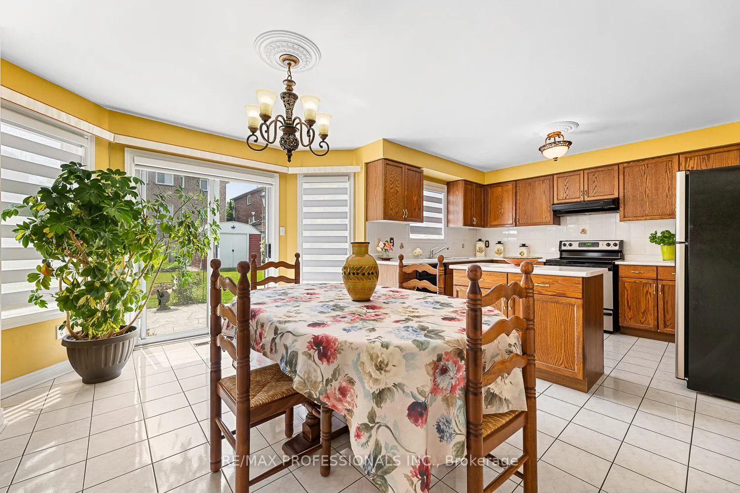 Photo 8 of 11 Riverwood Terrace, Caledon, Bolton East — HOMEH