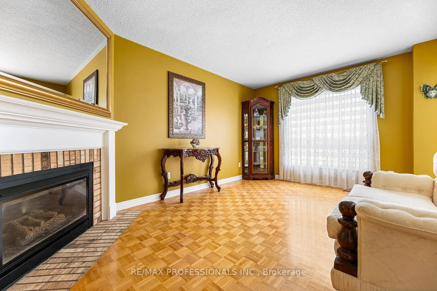 Photo 12 of 11 Riverwood Terrace, Caledon, Bolton East — HOMEH