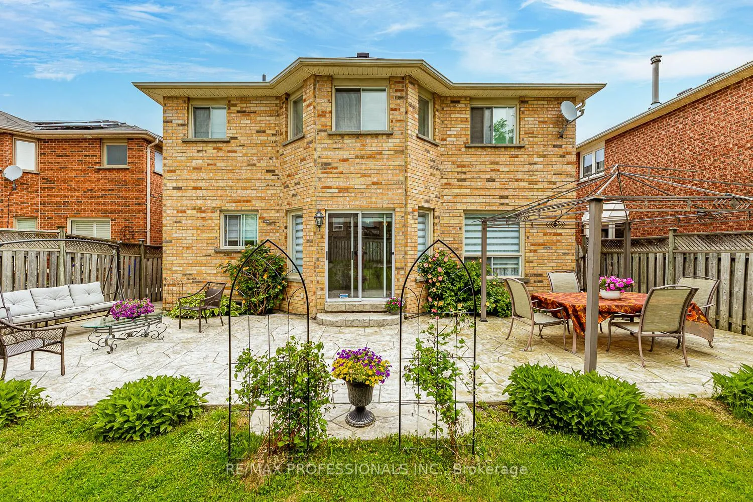 Photo 32 of 11 Riverwood Terrace, Caledon, Bolton East — HOMEH