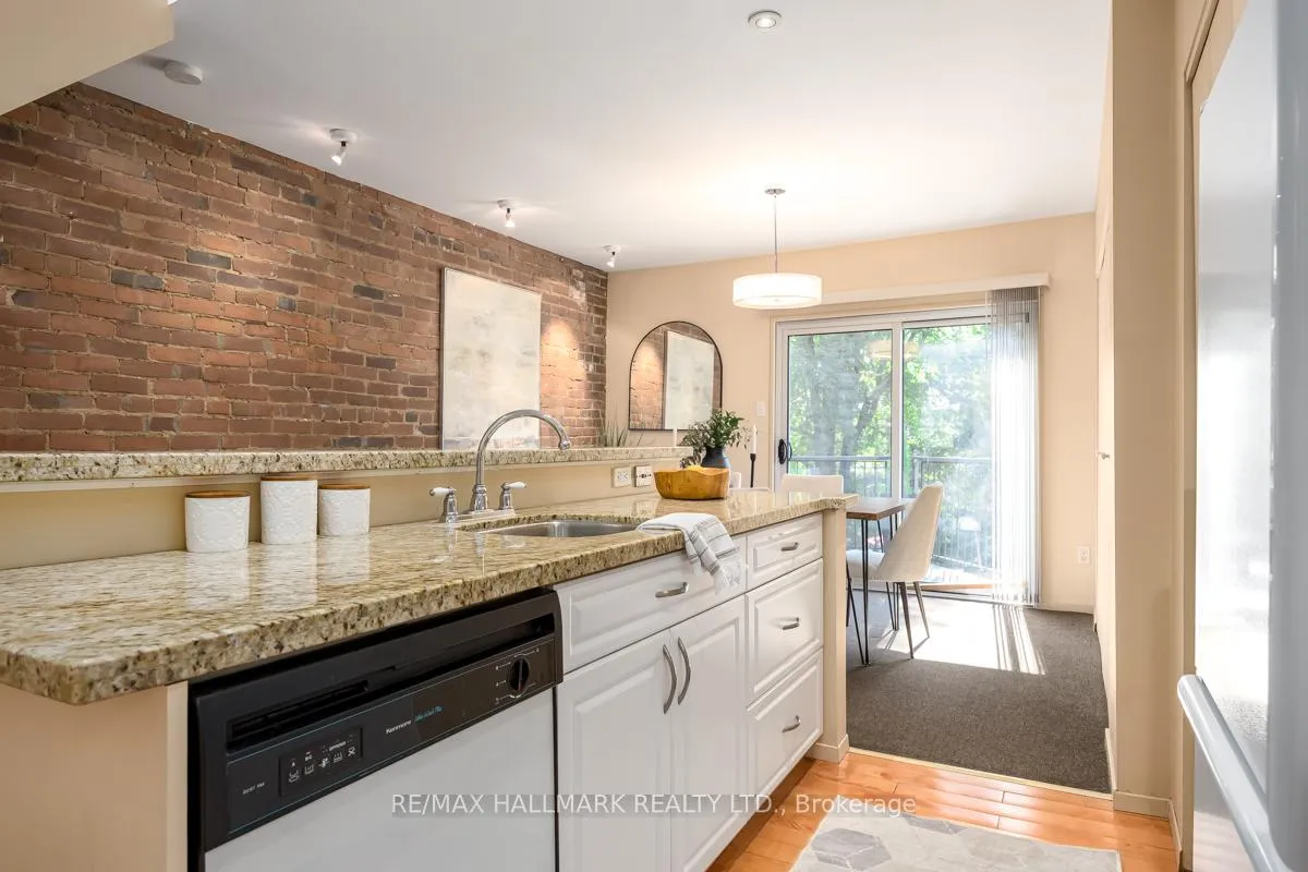 Photo 25 of 49 Harcourt Avenue, Toronto, Blake-Jones — HOMEH