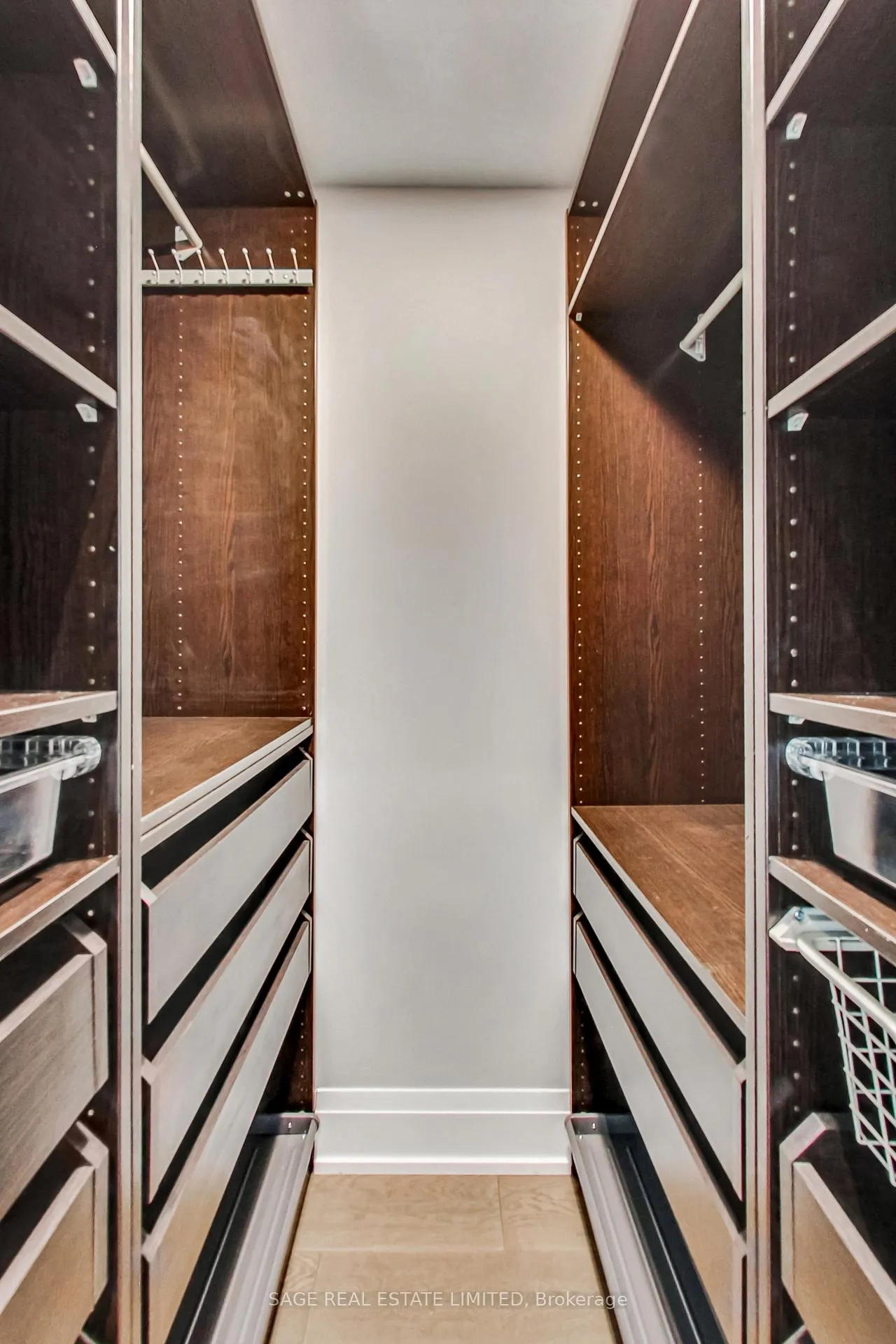Photo 12 of Unit TH 13, 25 Soho Street, Toronto, Kensington-Chinatown — HOMEH