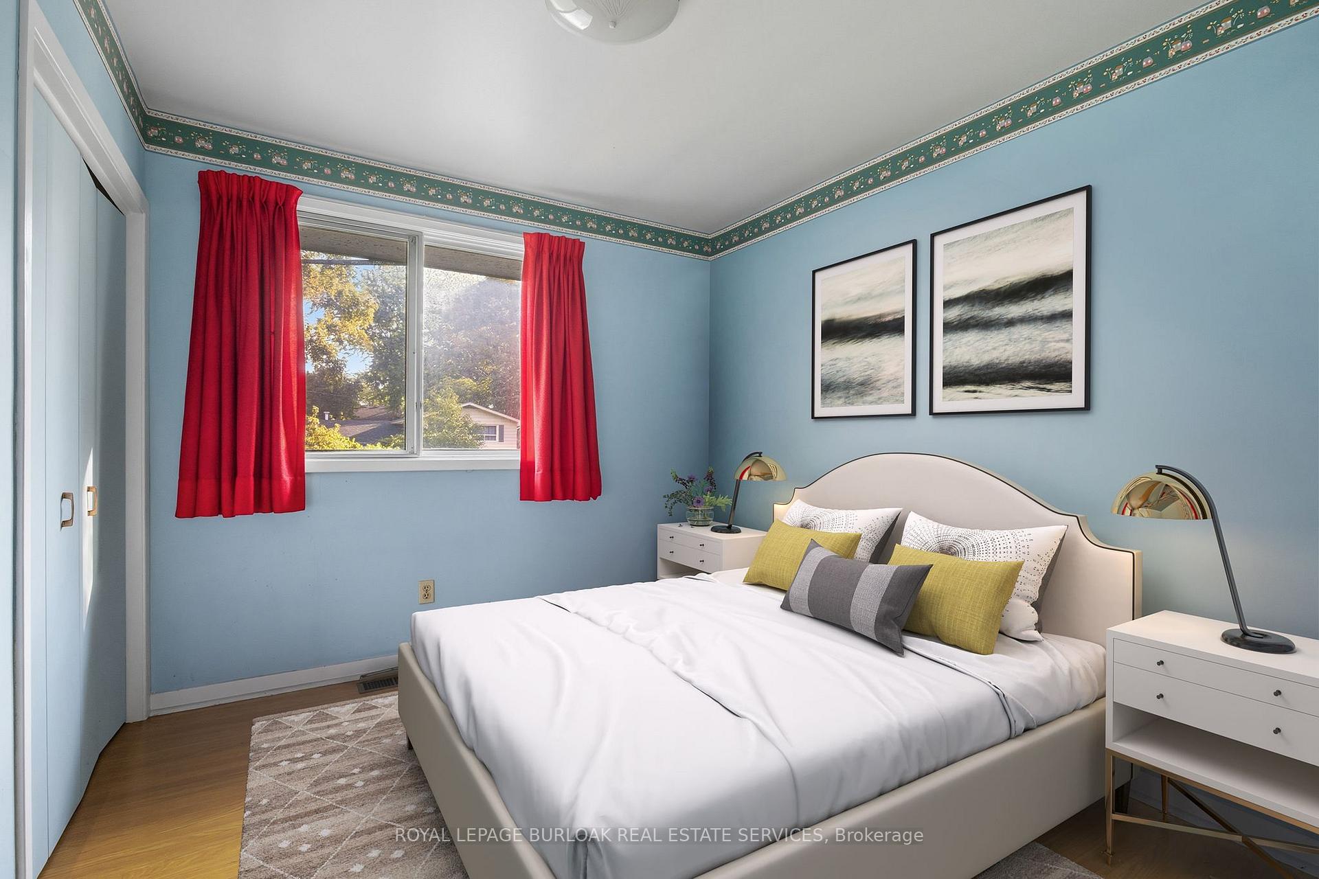 Photo 21 of 264 Camelot Drive, Burlington, Shoreacres — HOMEH