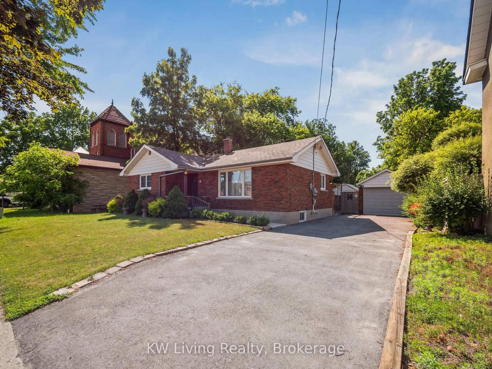 Photo 3 of 23 Wellington Street E, New Tecumseth, Alliston — HOMEH