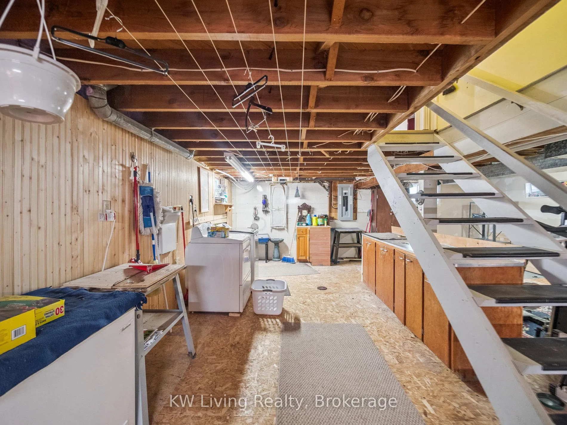 Photo 24 of 23 Wellington Street E, New Tecumseth, Alliston — HOMEH