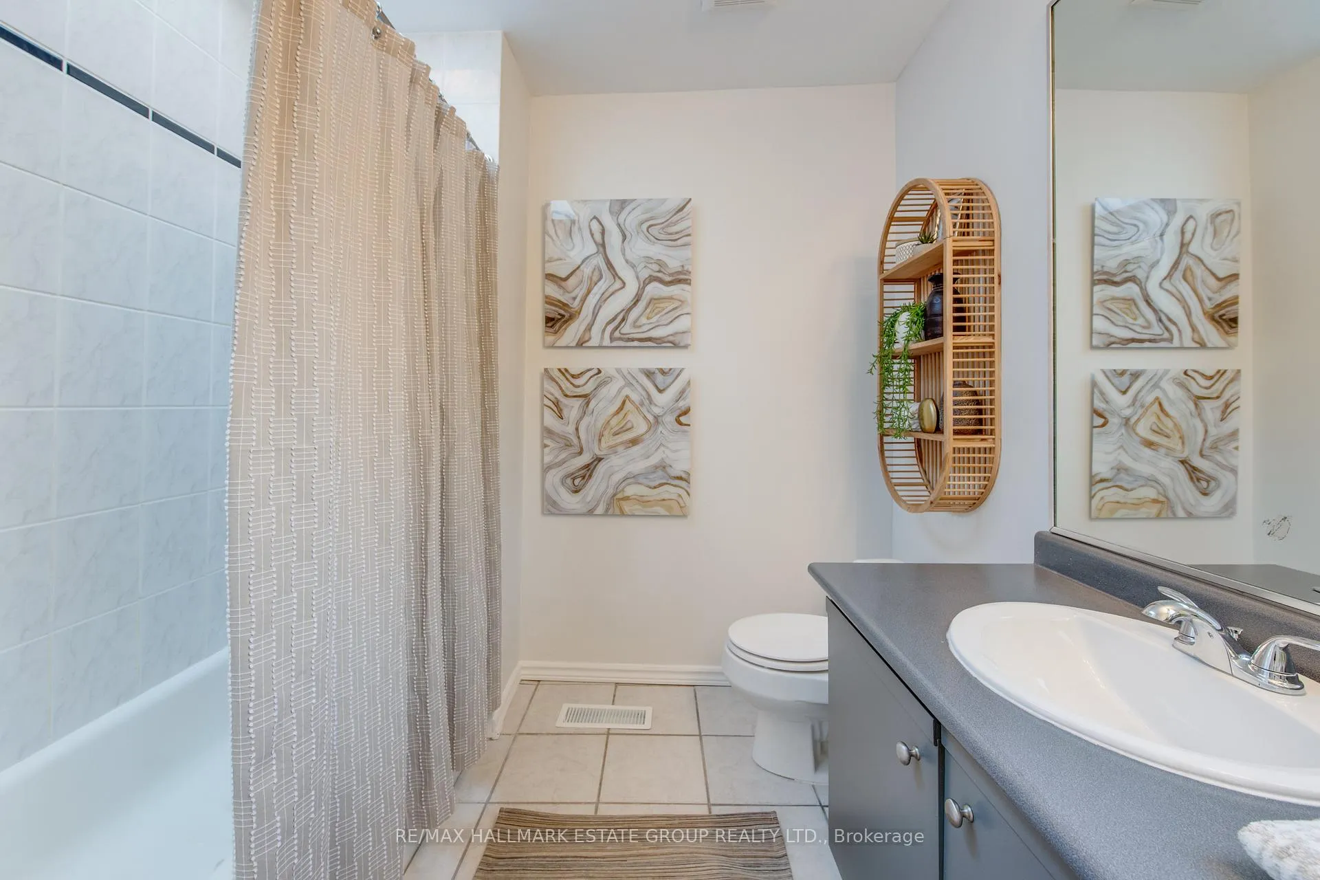 Photo 21 of 16 Brighton Avenue, Toronto, South Riverdale — HOMEH