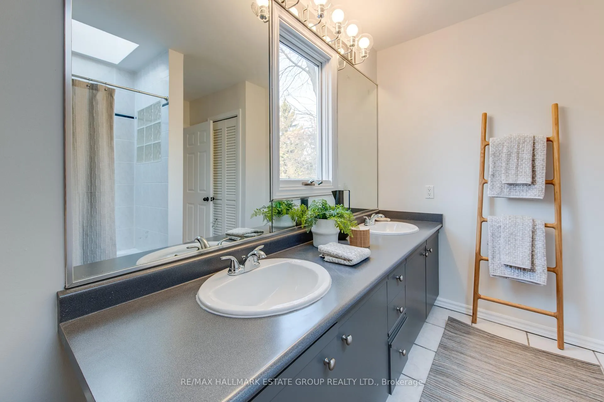 Photo 22 of 16 Brighton Avenue, Toronto, South Riverdale — HOMEH