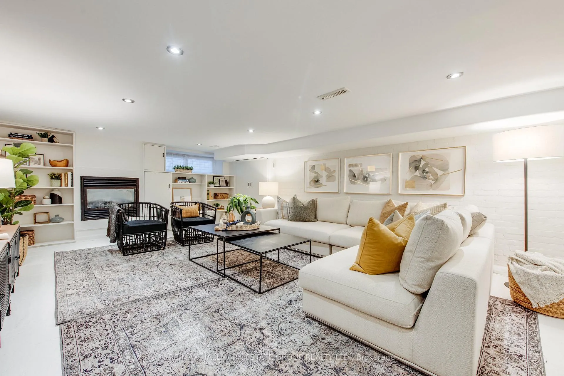 Photo 37 of 16 Brighton Avenue, Toronto, South Riverdale — HOMEH