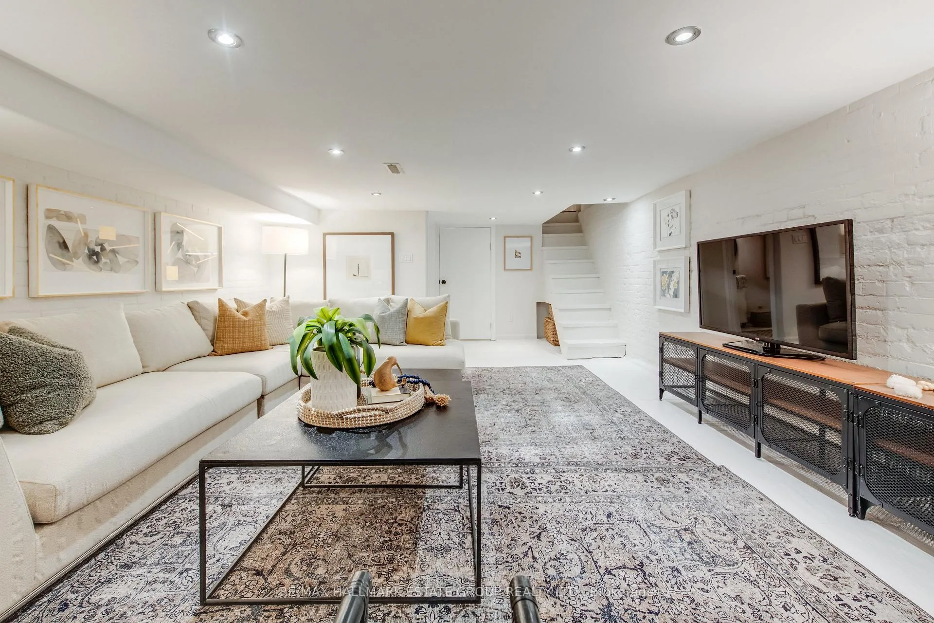 Photo 40 of 16 Brighton Avenue, Toronto, South Riverdale — HOMEH