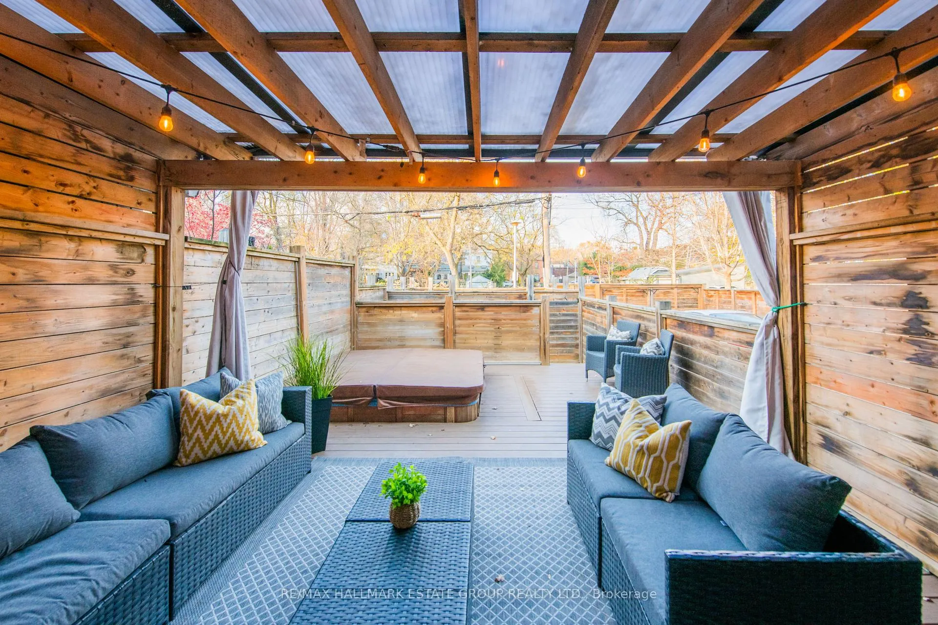Photo 44 of 16 Brighton Avenue, Toronto, South Riverdale — HOMEH