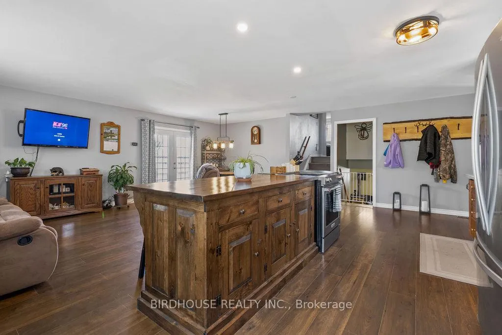 Photo 5 of 222 Corbett Drive, Kawartha Lakes, Pontypool — HOMEH