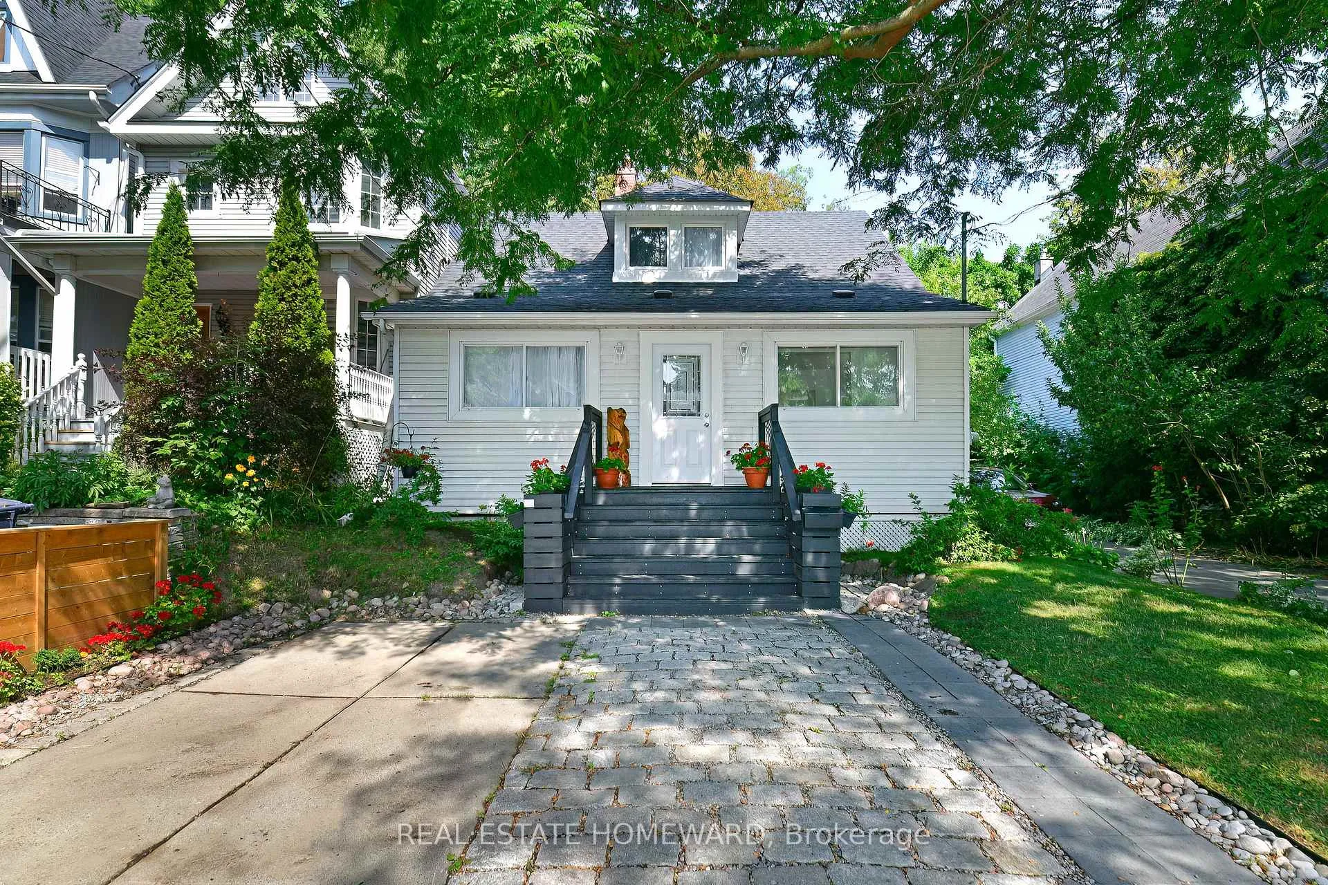 Front of 11 Elmer Avenue