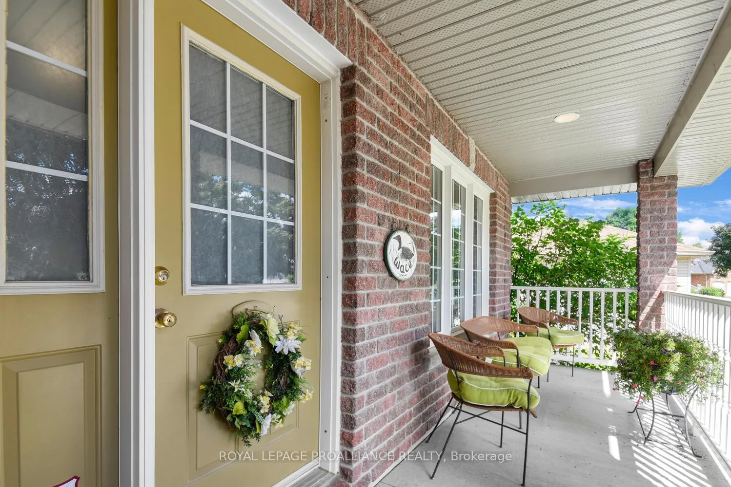 Photo 4 of 287 Beley Street, Brockville — HOMEH