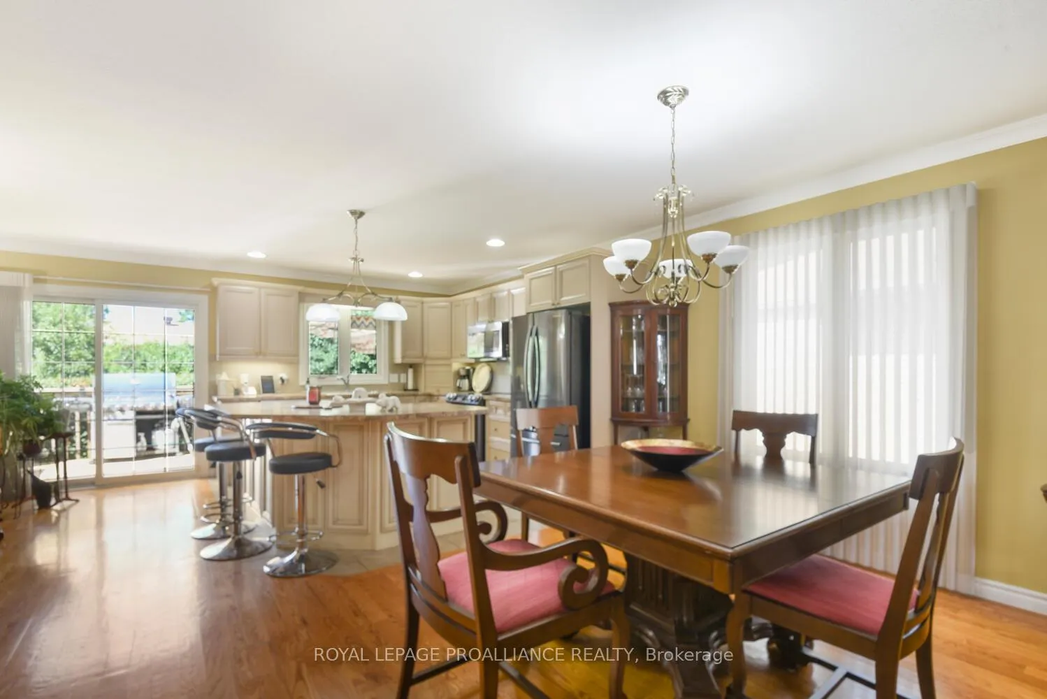 Photo 8 of 287 Beley Street, Brockville — HOMEH