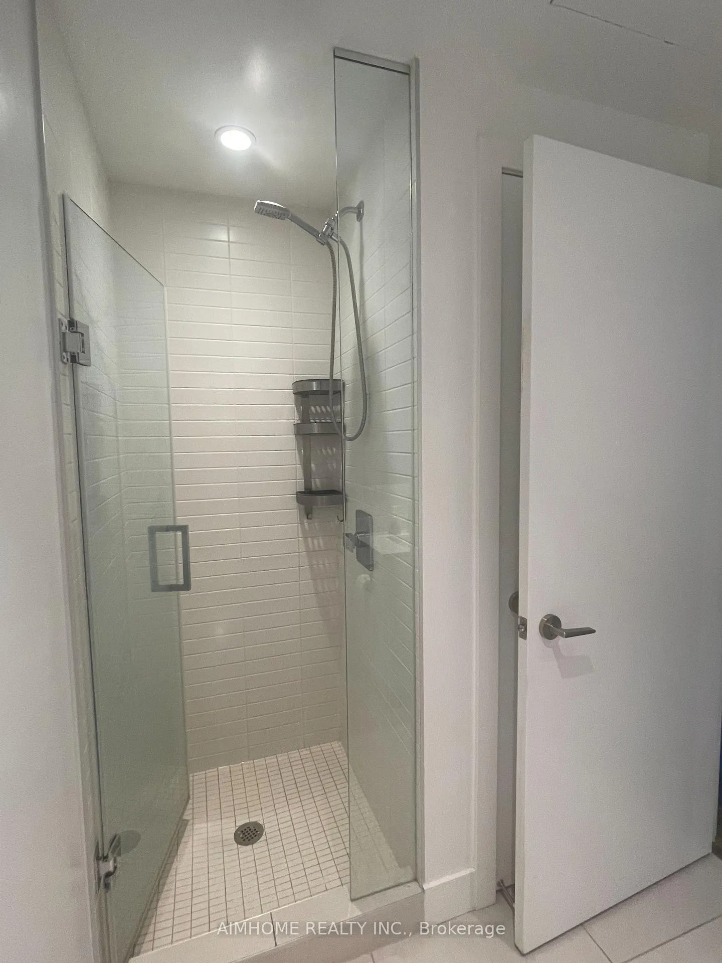 Photo 13 of Unit 811, 7 Grenville Street, Toronto, Bay Street Corridor — HOMEH