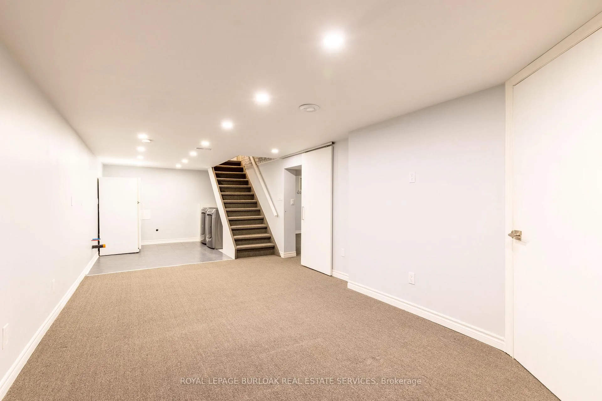 Photo 362 of 40 Kerman Avenue, Grimsby, Grimsby West — HOMEH
