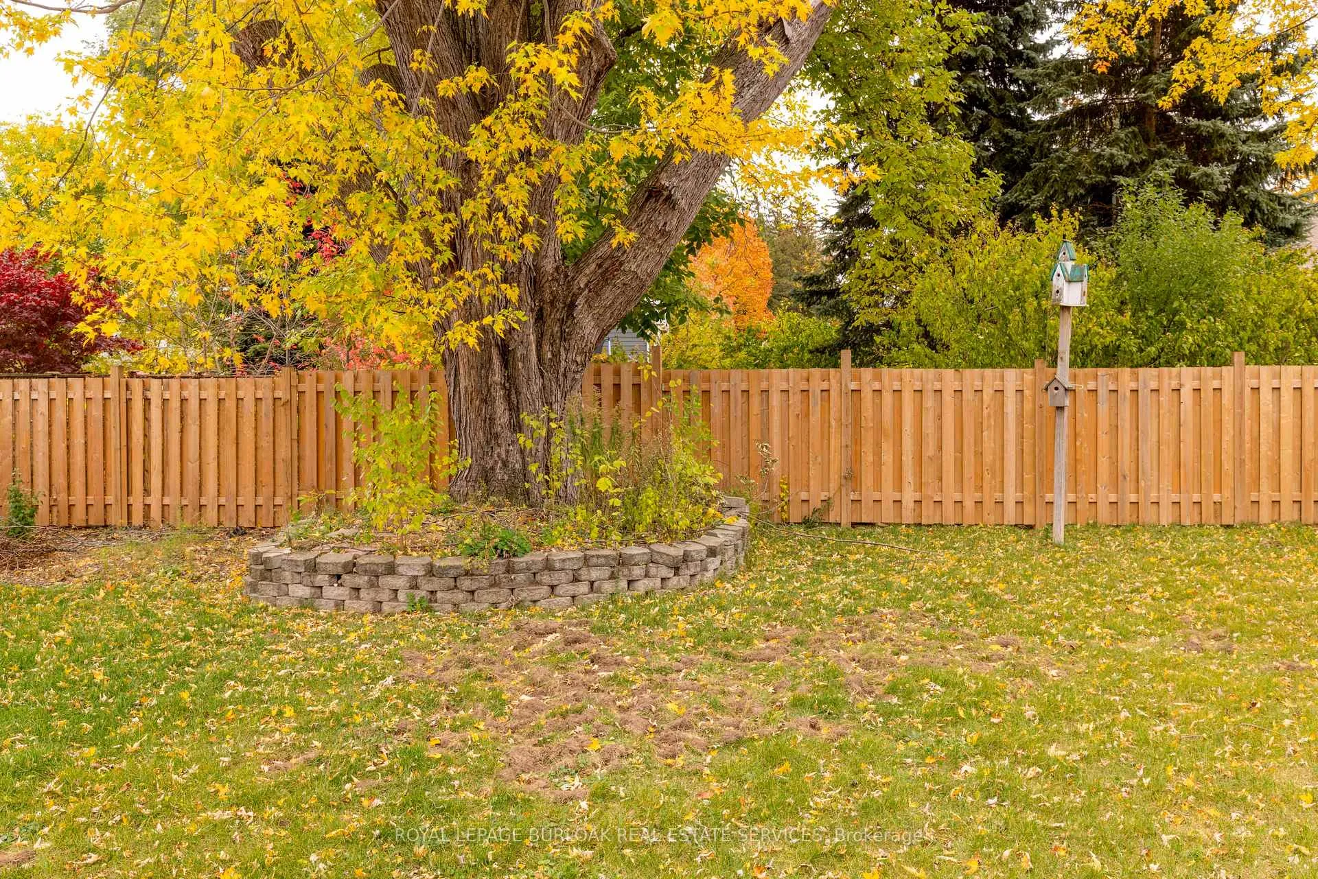 Photo 555 of 40 Kerman Avenue, Grimsby, Grimsby West — HOMEH