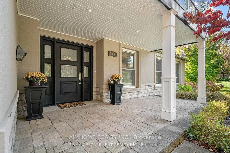 Photo 10 of 1300 Braeside Drive, Oakville, Morrison — HOMEH