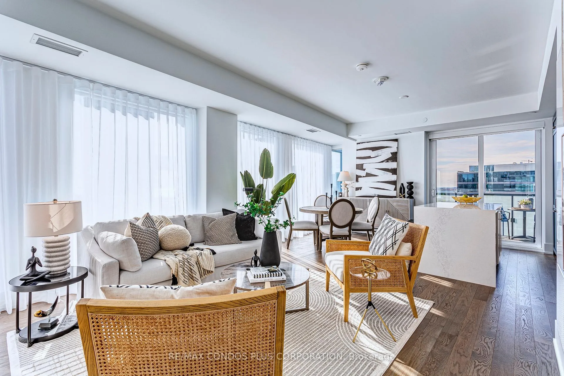 Photo 3 of Unit 1715, 480 Front Street W, Toronto, Waterfront Communities — HOMEH