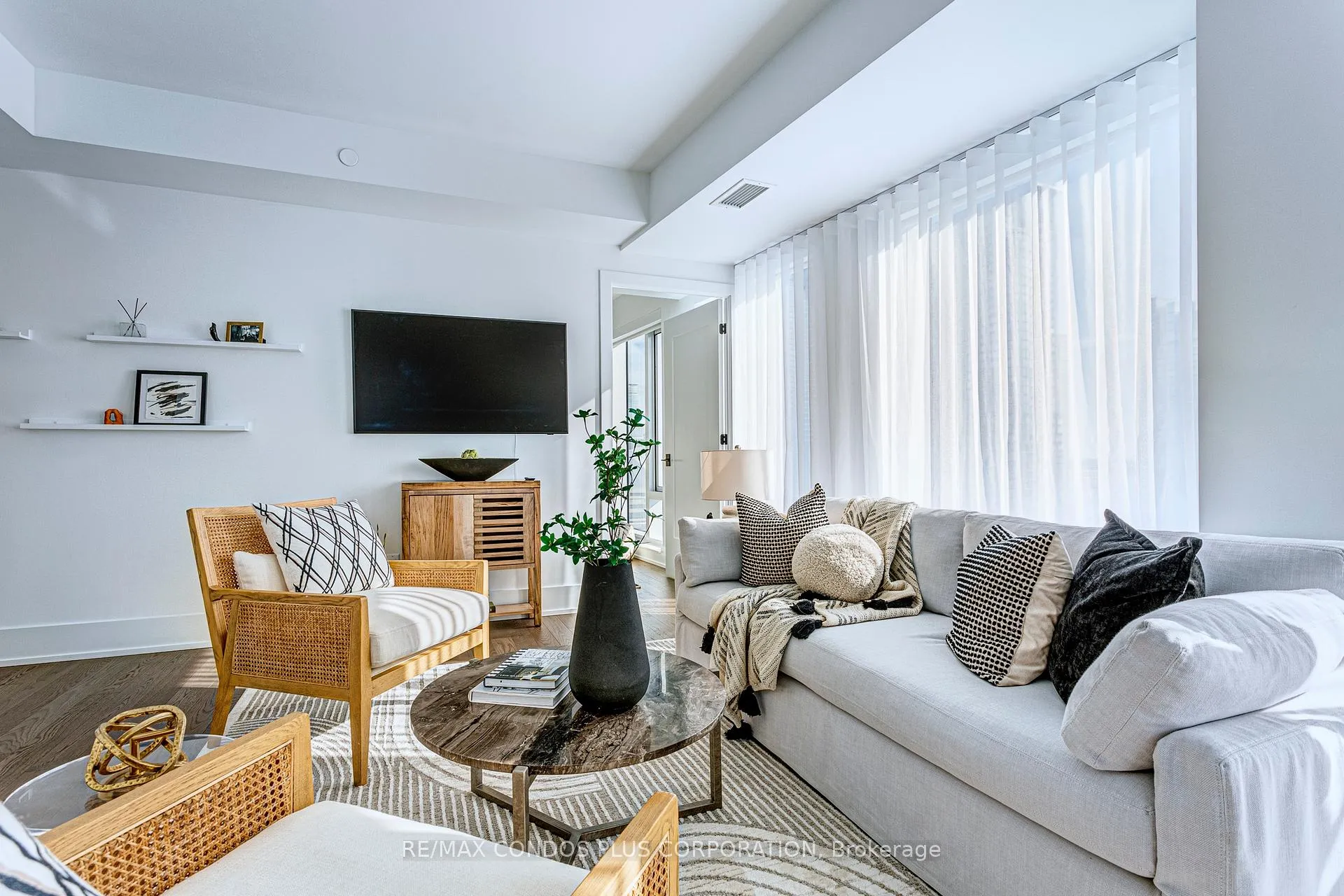 Photo 7 of Unit 1715, 480 Front Street W, Toronto, Waterfront Communities — HOMEH