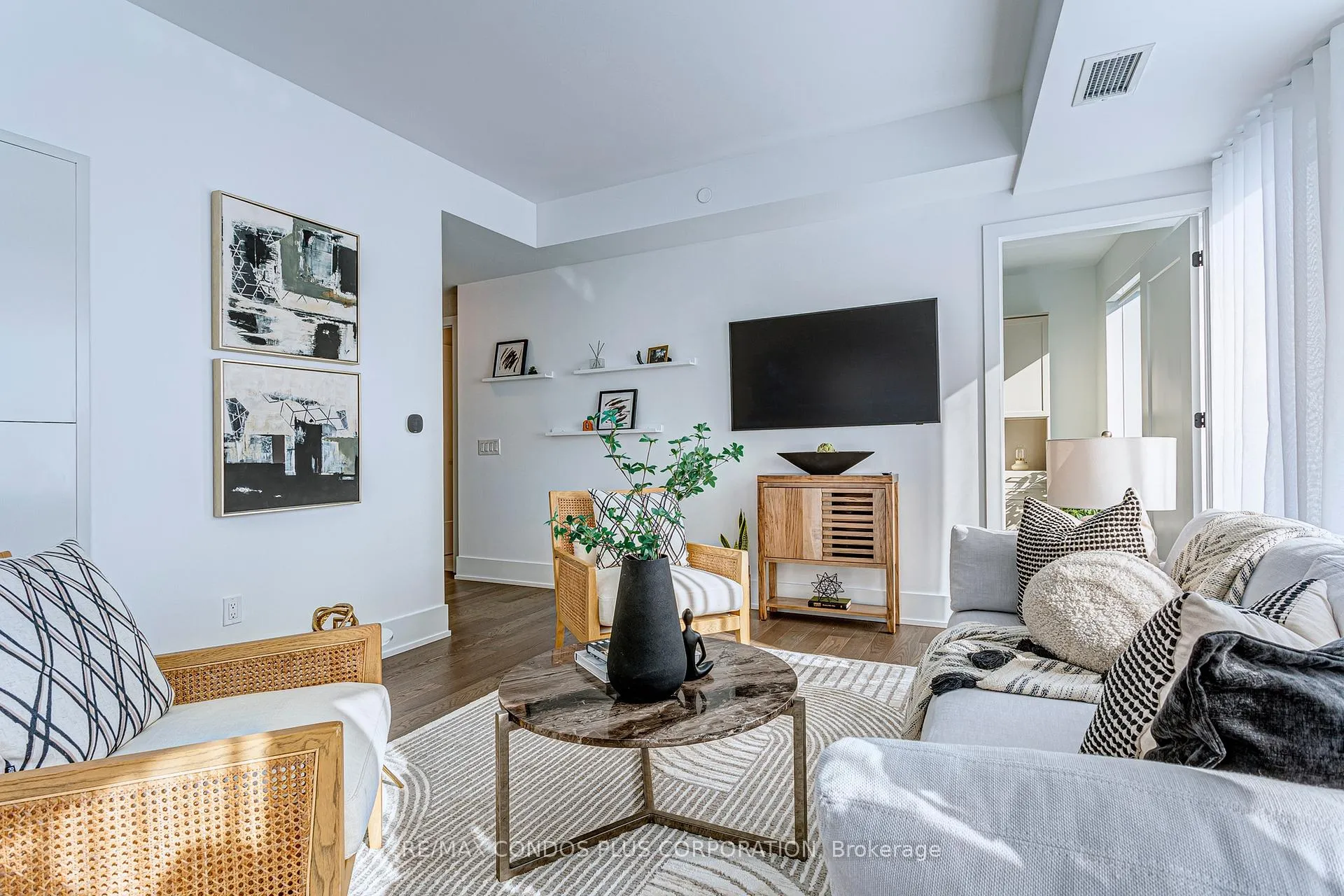 Photo 8 of Unit 1715, 480 Front Street W, Toronto, Waterfront Communities — HOMEH
