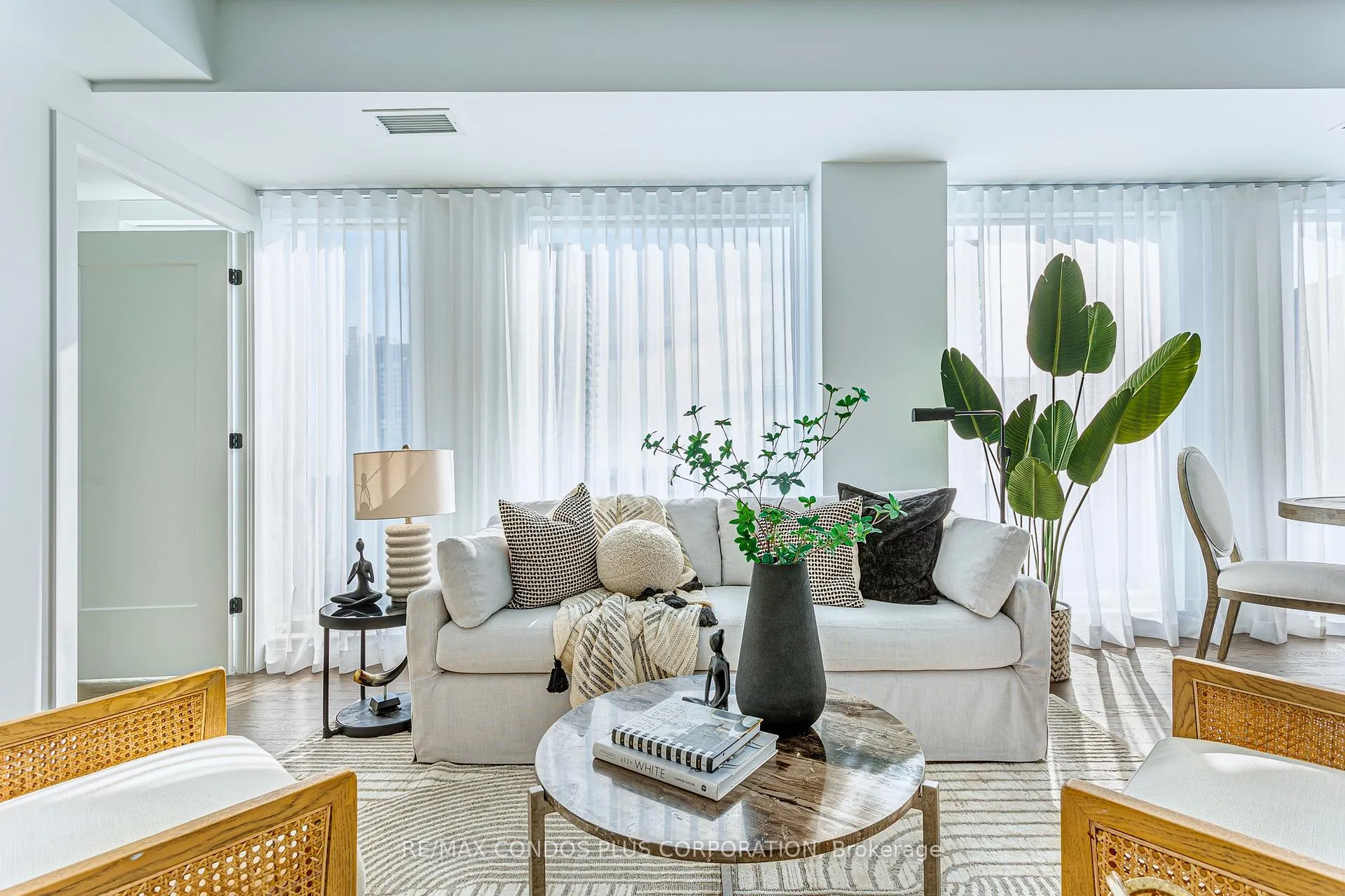 Photo 15 of Unit 1715, 480 Front Street W, Toronto, Waterfront Communities — HOMEH