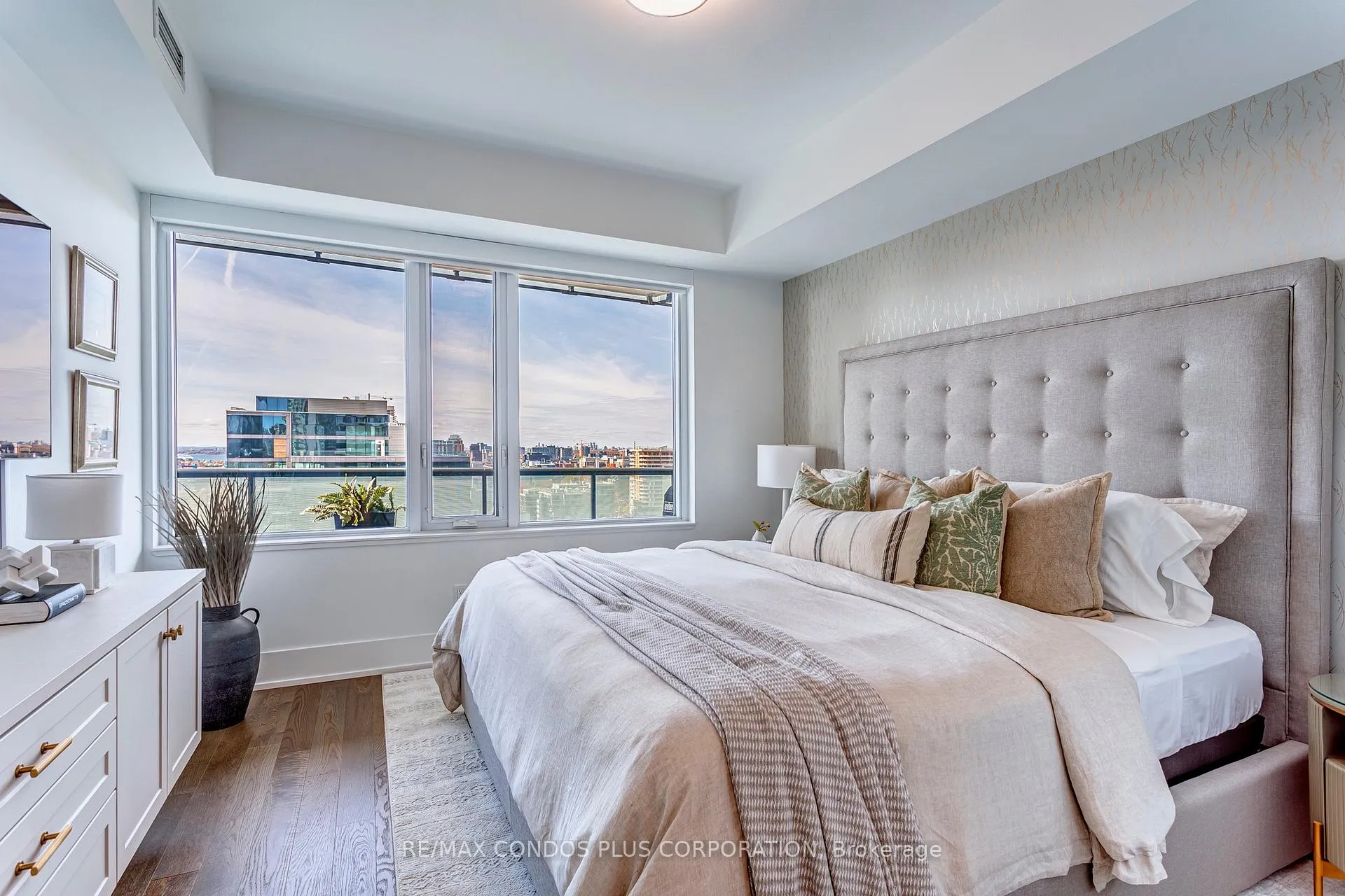 Photo 16 of Unit 1715, 480 Front Street W, Toronto, Waterfront Communities — HOMEH