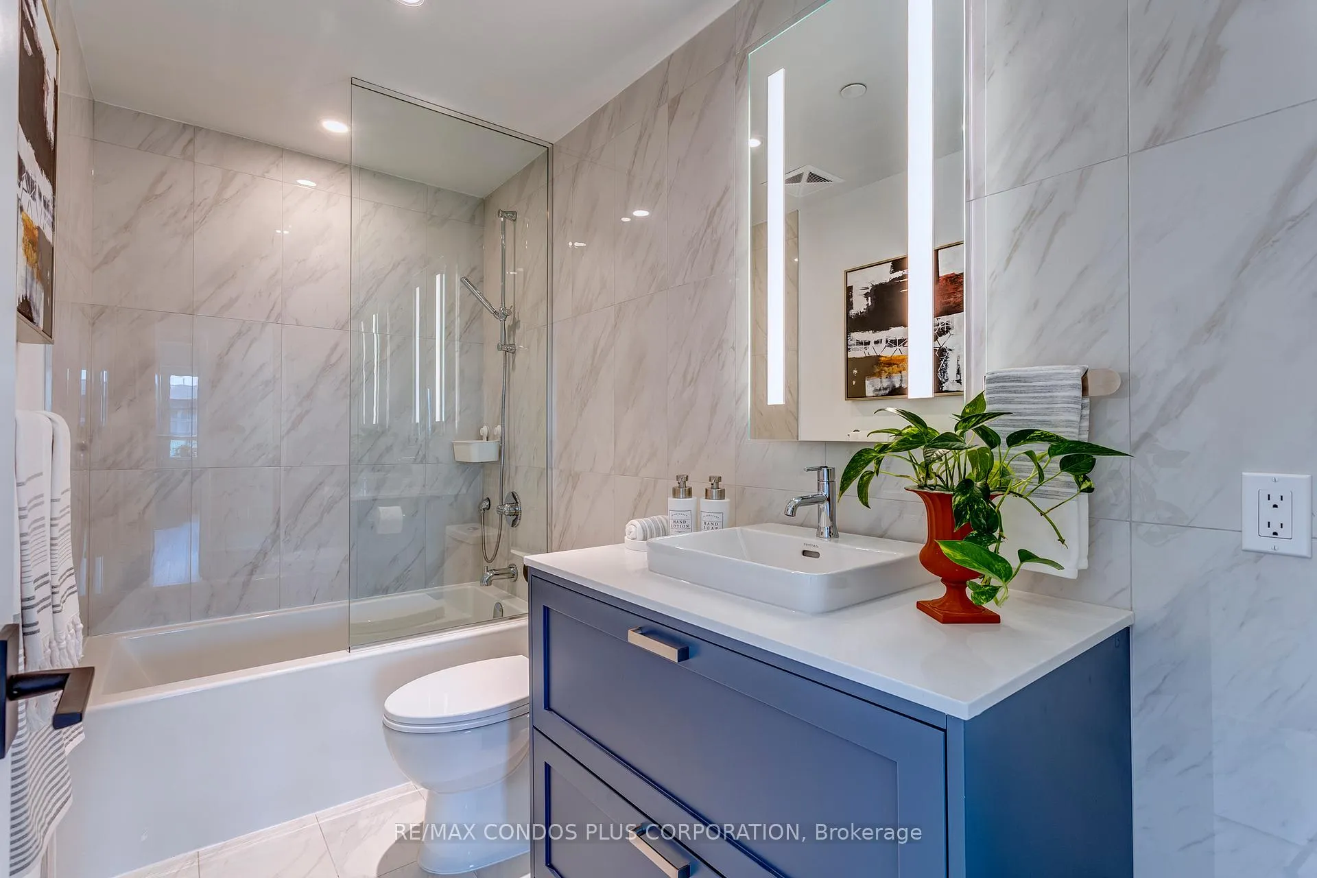 Photo 24 of Unit 1715, 480 Front Street W, Toronto, Waterfront Communities — HOMEH