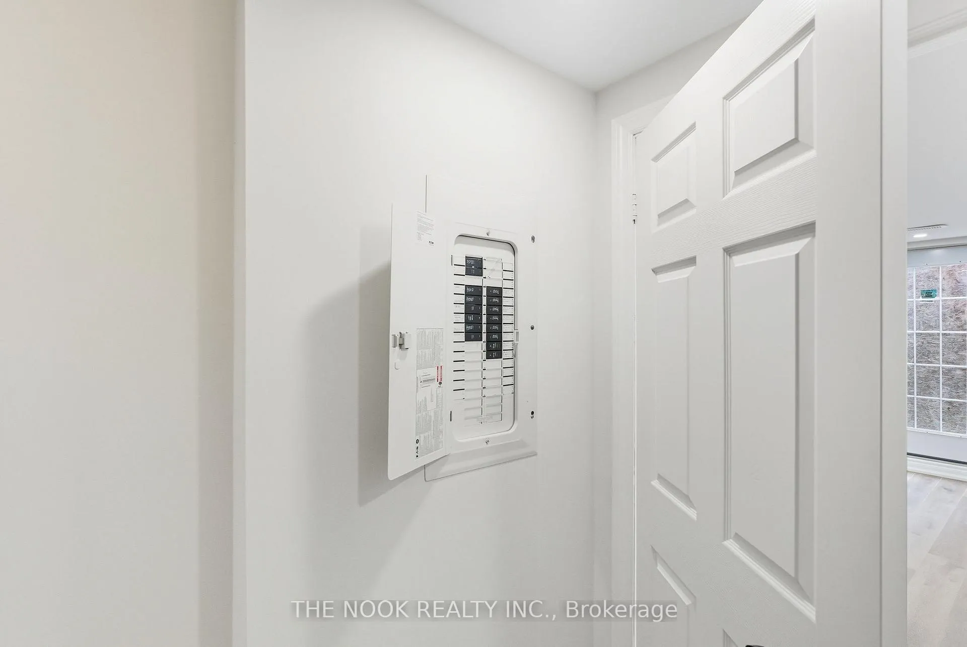Photo 20 of Unit BSMNT, 1941 Lydia Crescent, Pickering, Liverpool — HOMEH
