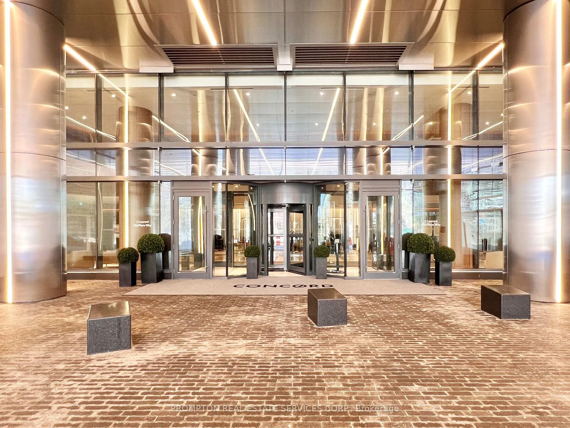 Photo 2 of Unit 2902, 1 Concord Cityplace Way, Toronto, Waterfront Communities — HOMEH