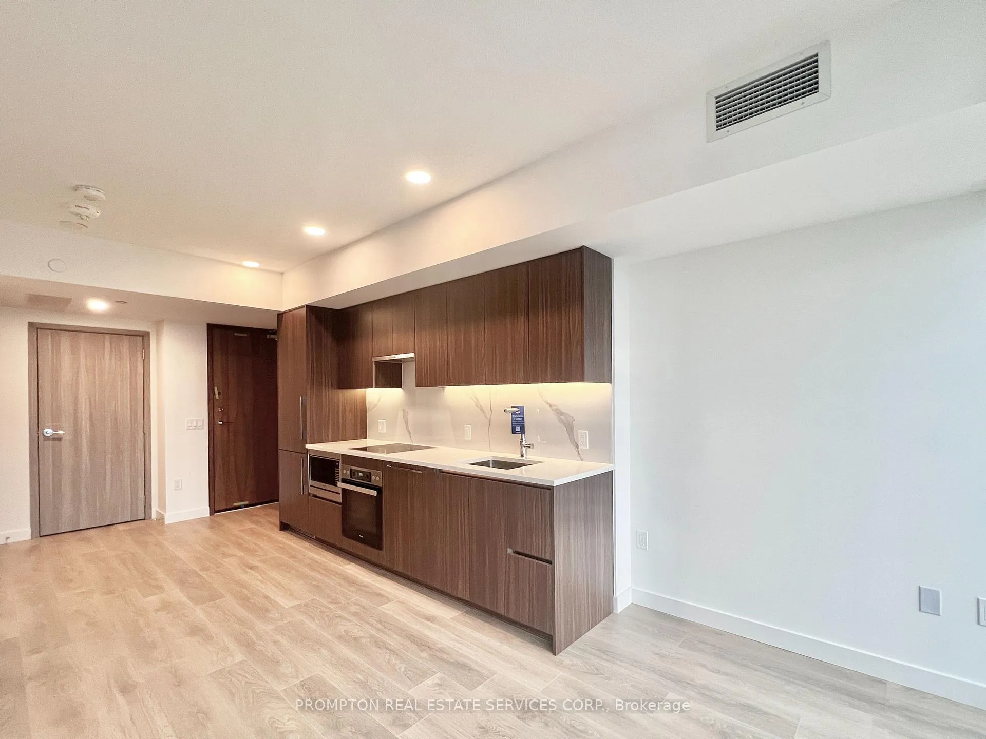 Photo 14 of Unit 2902, 1 Concord Cityplace Way, Toronto, Waterfront Communities — HOMEH