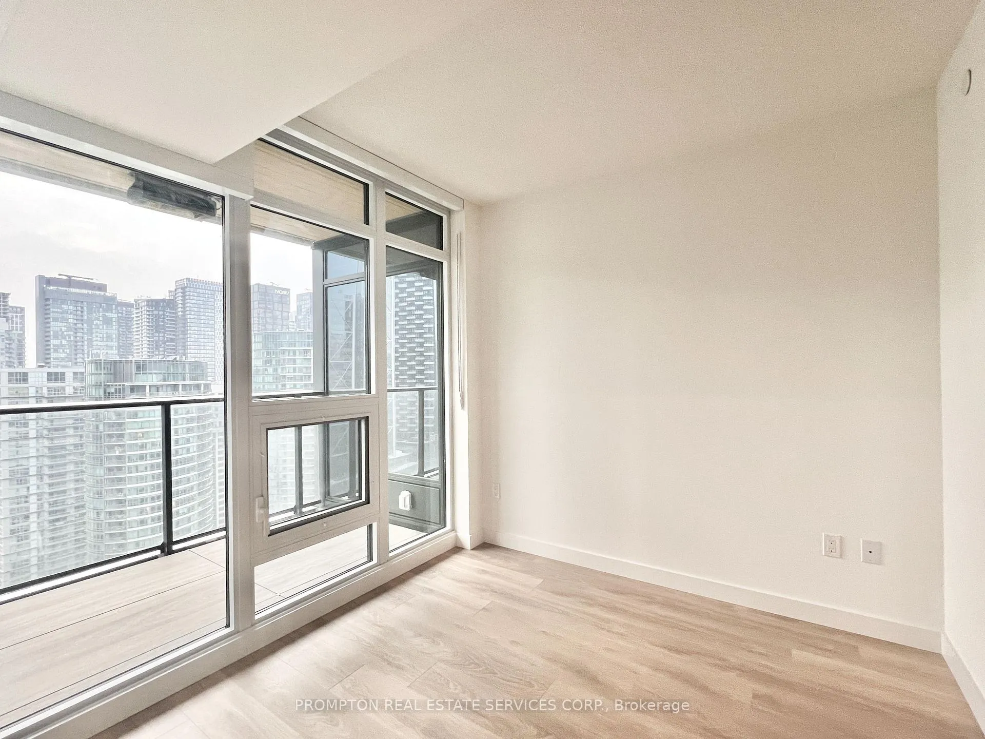 Photo 17 of Unit 2902, 1 Concord Cityplace Way, Toronto, Waterfront Communities — HOMEH