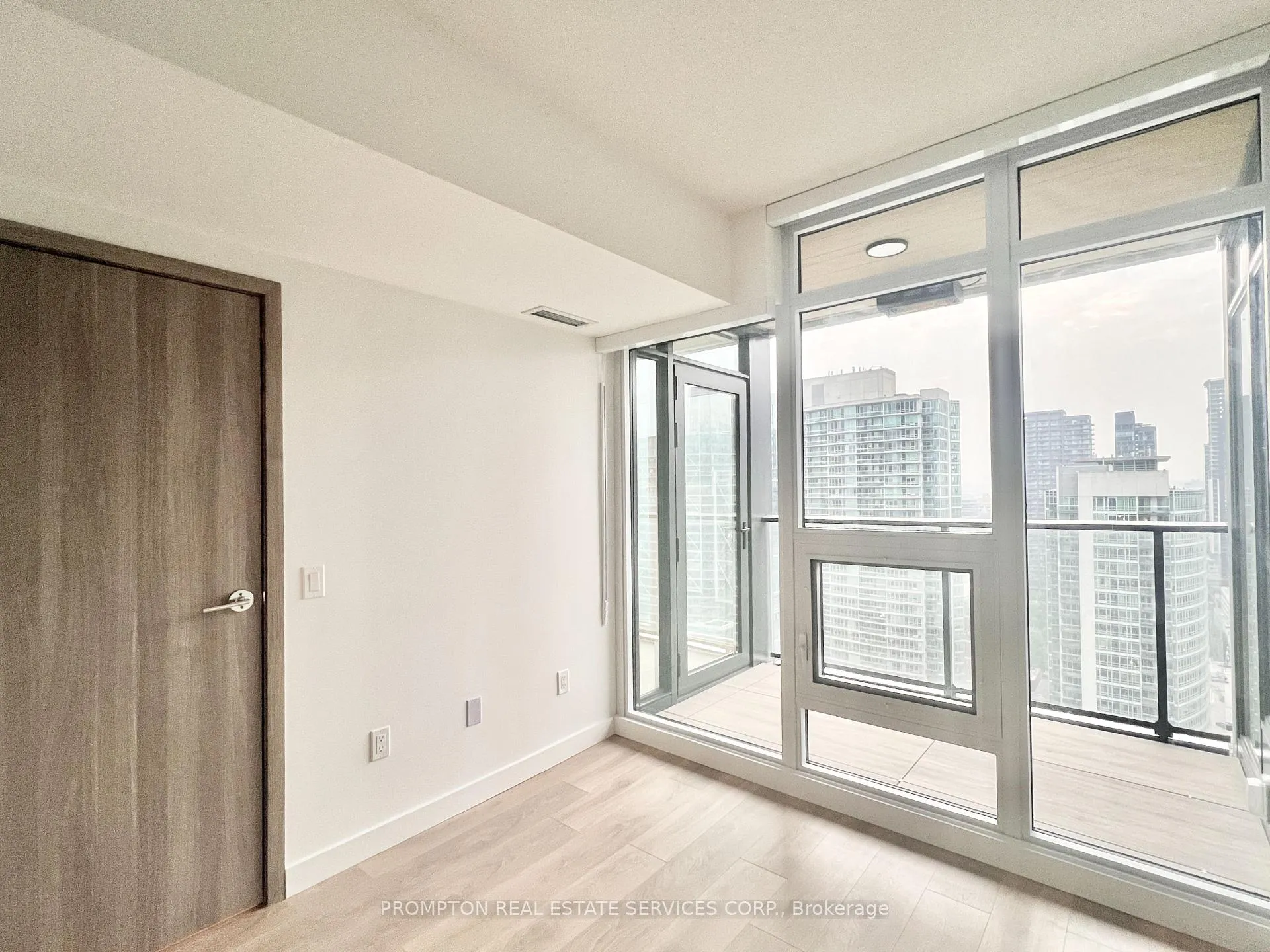 Photo 22 of Unit 2902, 1 Concord Cityplace Way, Toronto, Waterfront Communities — HOMEH