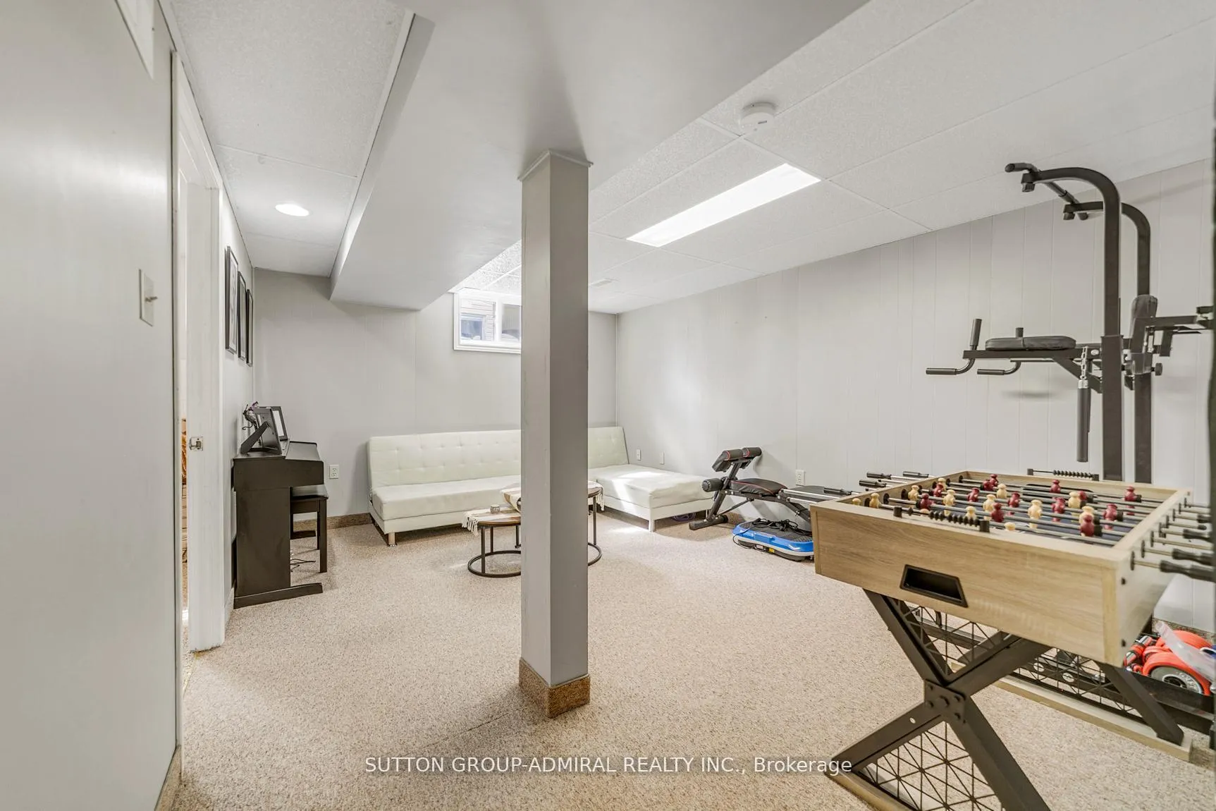 Photo 30 of 10 Kitimat Crescent, Aurora, Aurora Heights — HOMEH