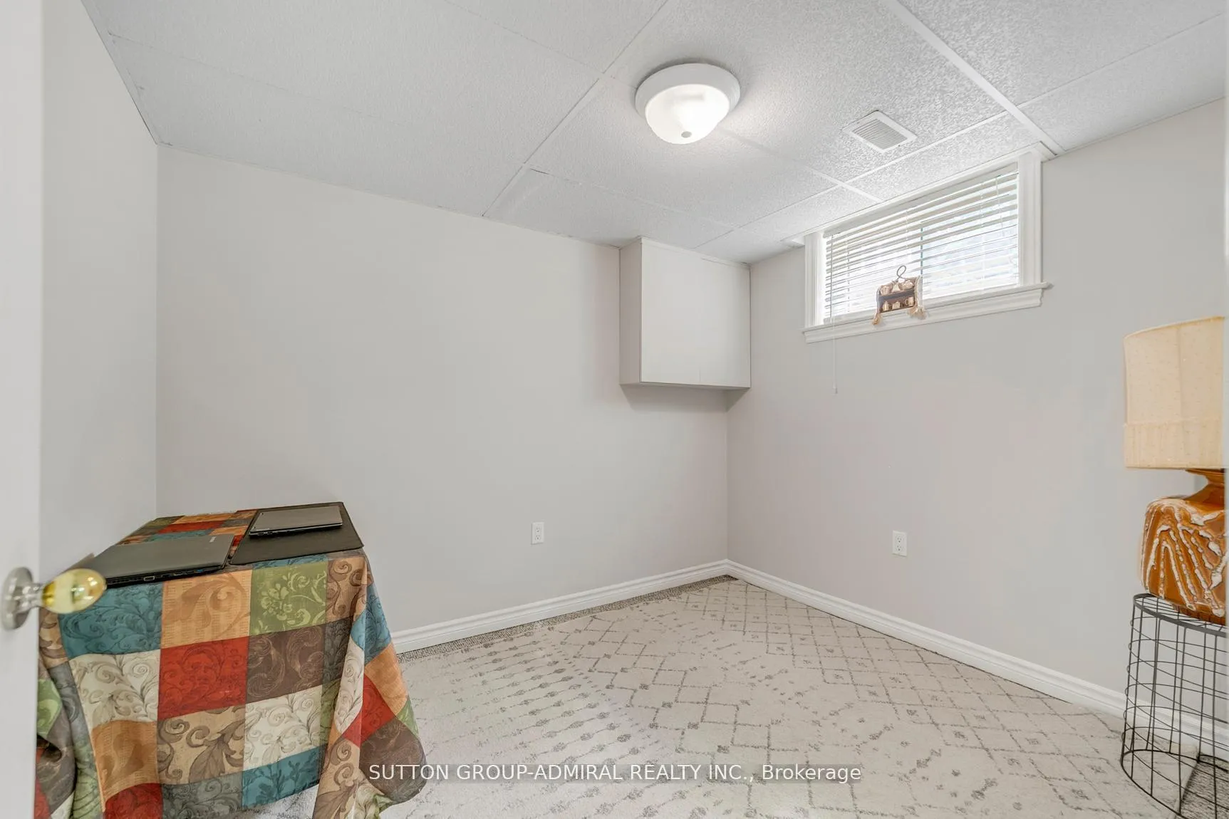 Photo 34 of 10 Kitimat Crescent, Aurora, Aurora Heights — HOMEH