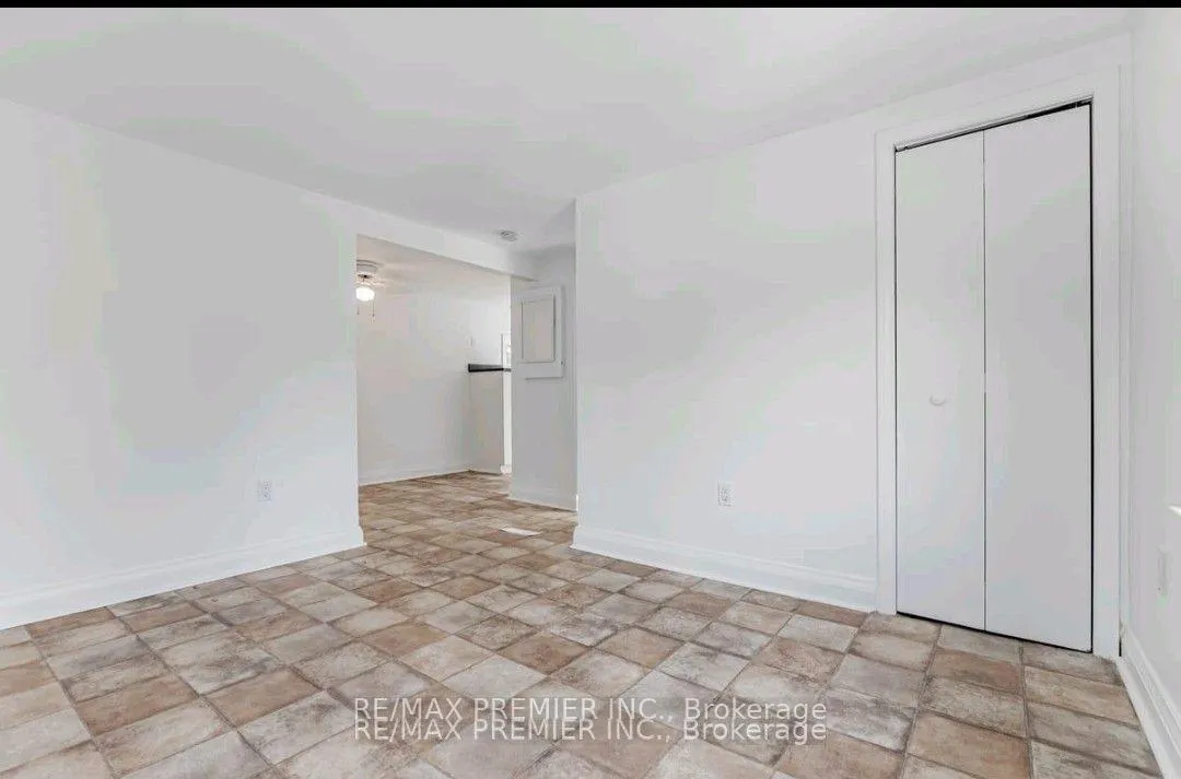 Photo 5 of Unit 2-Upper, 58 Joseph Street, Brampton, Downtown Brampton — HOMEH