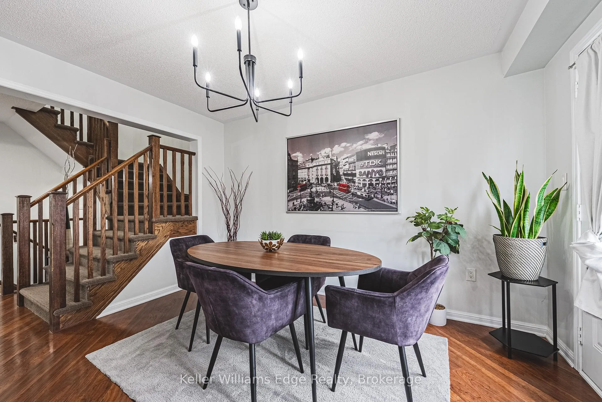 Photo 7 of 18 Deancrest Road, Brampton, Northwest Brampton — HOMEH