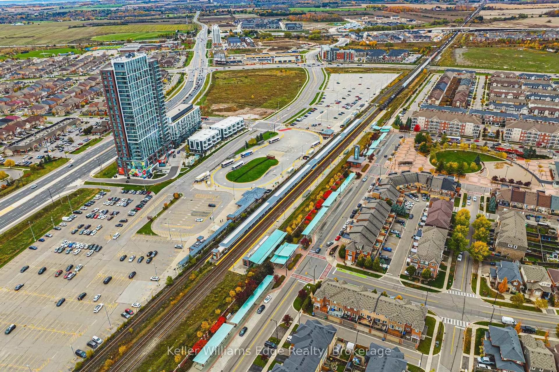 Photo 30 of 18 Deancrest Road, Brampton, Northwest Brampton — HOMEH