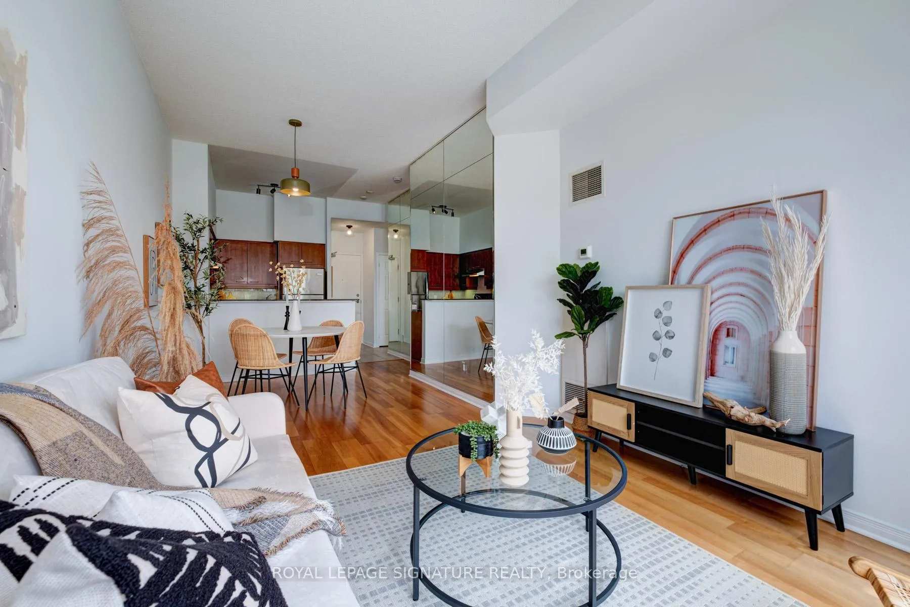 Photo 11 of Unit 511, 481 Rosewell Avenue, Toronto, Lawrence Park South — HOMEH