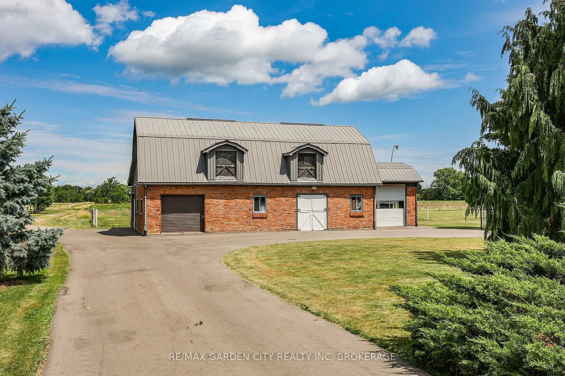 Photo 11 of 1951 King Street, Lincoln, Lincoln-Jordan/Vineland — HOMEH