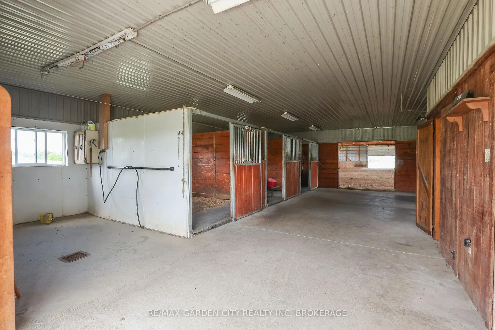 Photo 32 of 1951 King Street, Lincoln, Lincoln-Jordan/Vineland — HOMEH