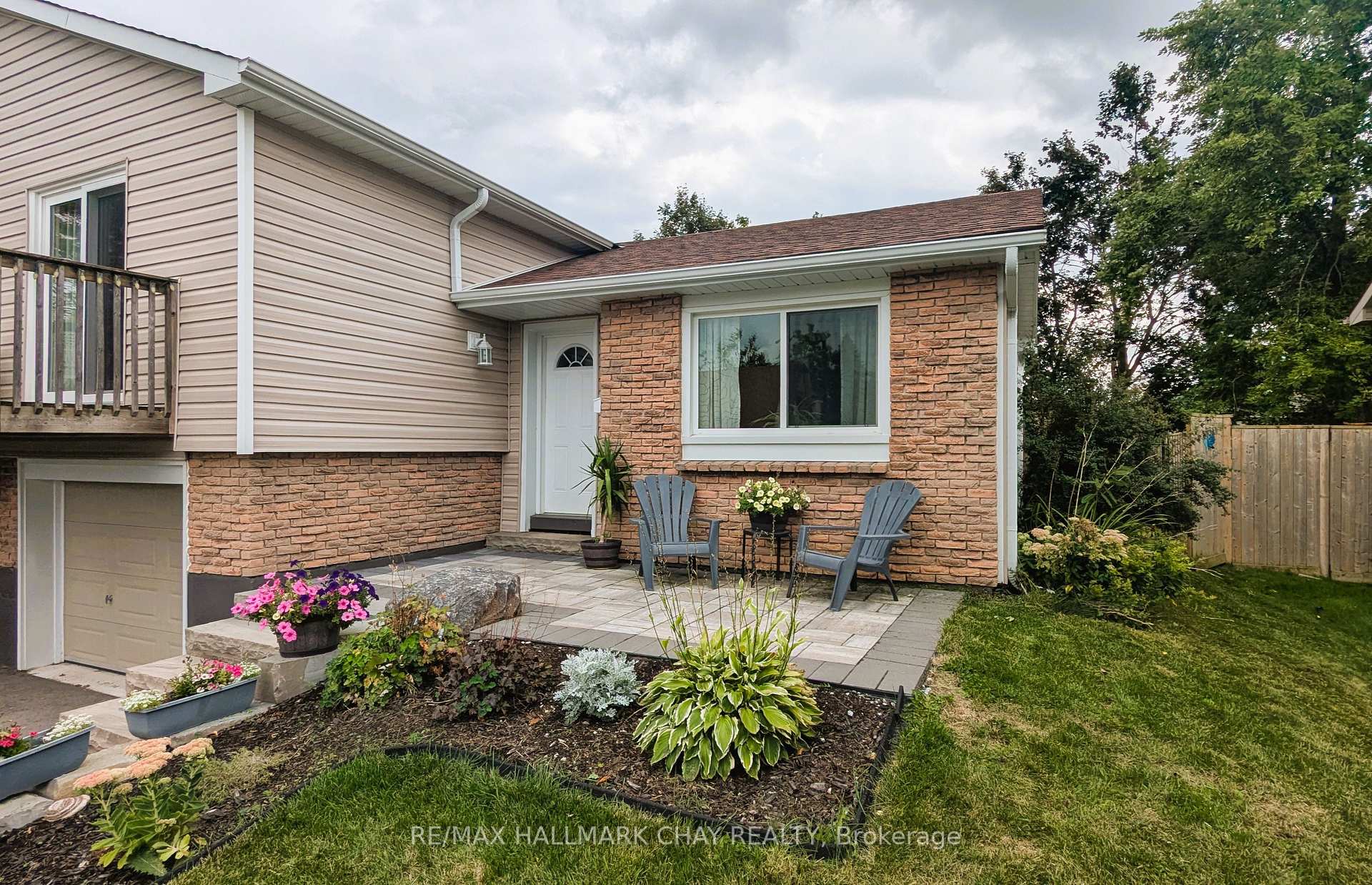 Photo 2 of 53 Heather Street, Barrie, Sunnidale — HOMEH