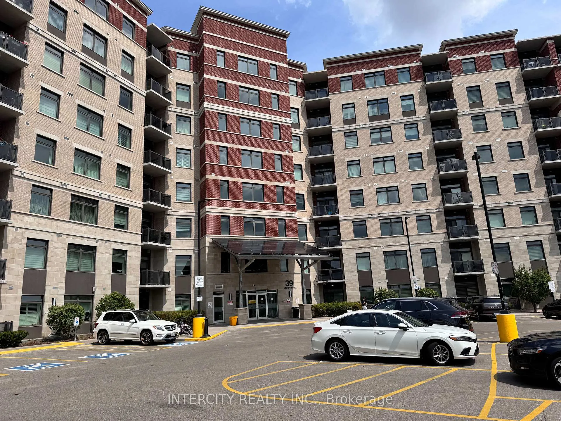 Front of Unit 412, 39 New Delhi Drive