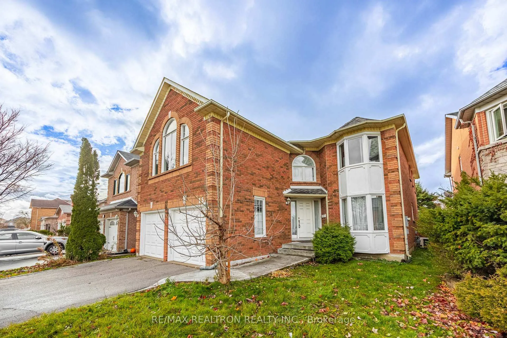 Photo 1 of 15 Snow Leopard Court, Brampton, Sandringham-Wellington — HOMEH