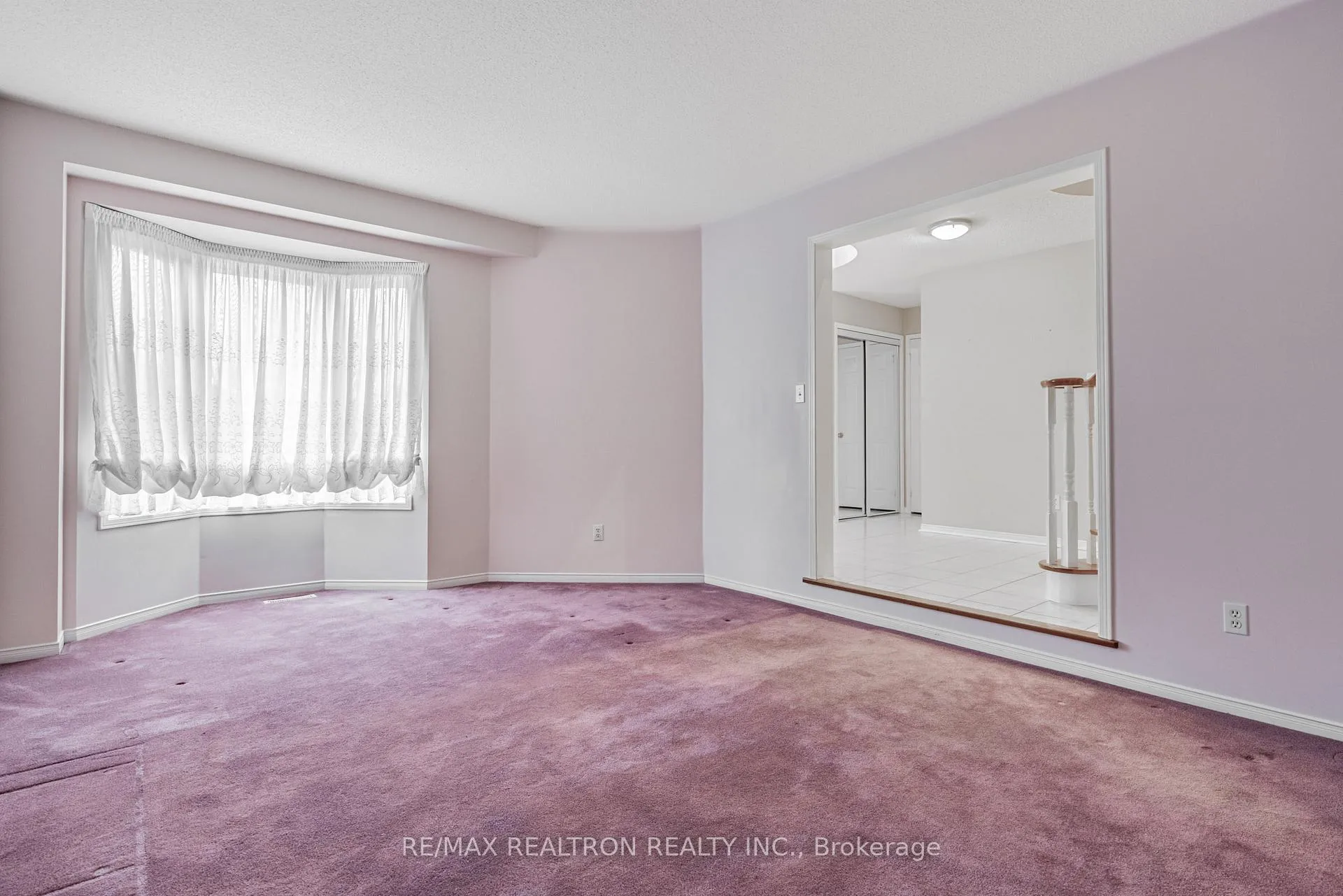 Photo 6 of 15 Snow Leopard Court, Brampton, Sandringham-Wellington — HOMEH