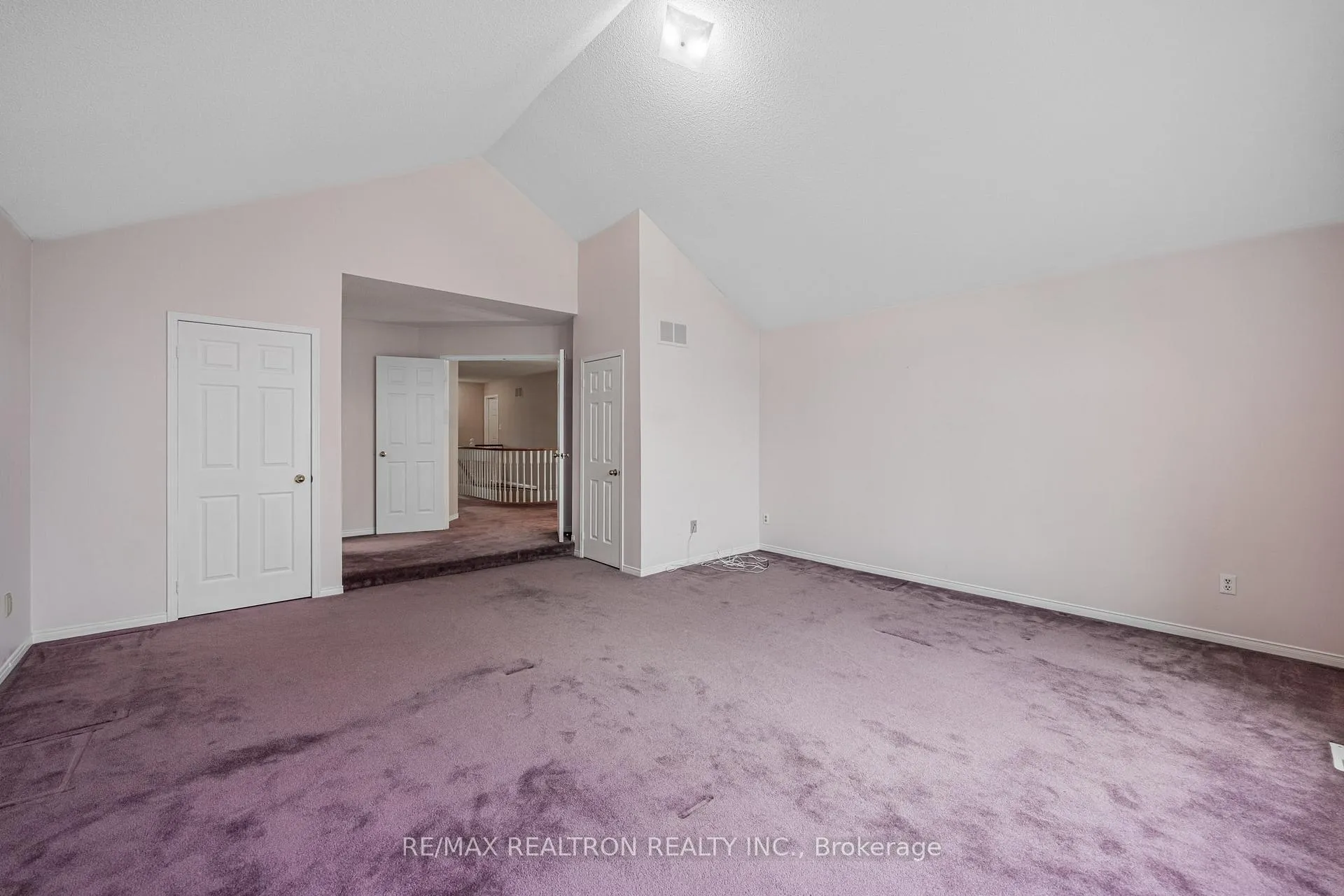 Photo 20 of 15 Snow Leopard Court, Brampton, Sandringham-Wellington — HOMEH