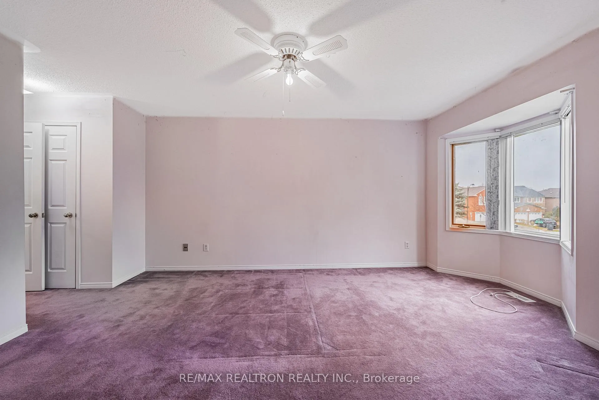 Photo 23 of 15 Snow Leopard Court, Brampton, Sandringham-Wellington — HOMEH