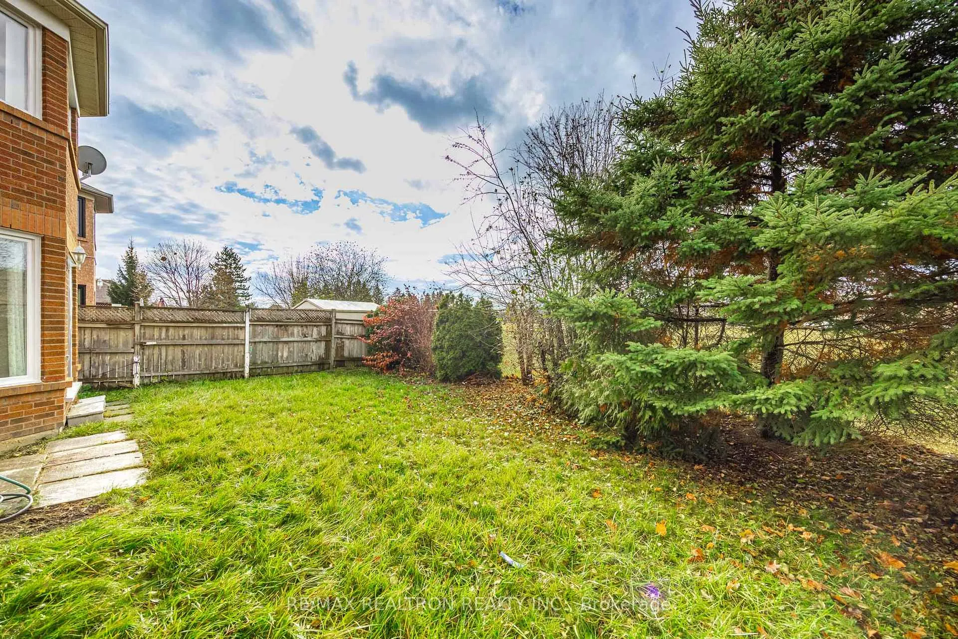 Photo 29 of 15 Snow Leopard Court, Brampton, Sandringham-Wellington — HOMEH
