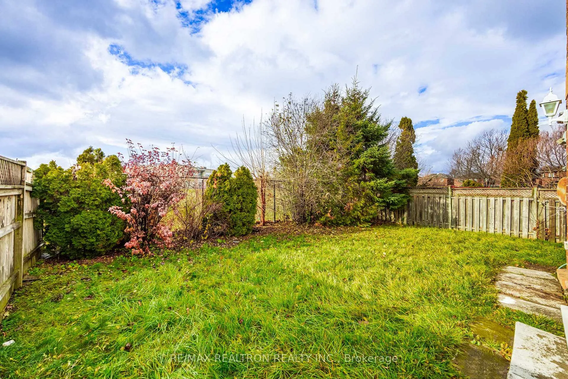 Photo 30 of 15 Snow Leopard Court, Brampton, Sandringham-Wellington — HOMEH